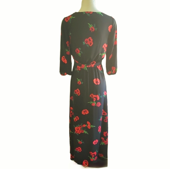 NWT Express Black and Red Poppy Floral Print Maxi Dress With HIgh Side XXS - Picture 3 of 9